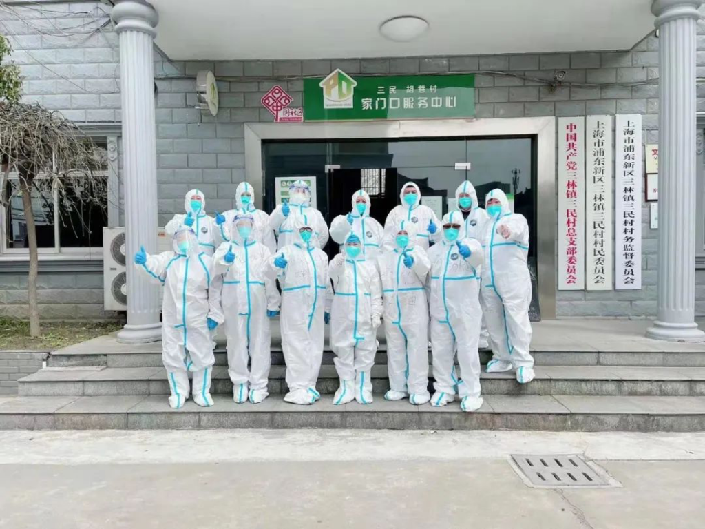 隔江不隔情！普陀区支援浦东核酸筛查500位医护人员今晨出发！